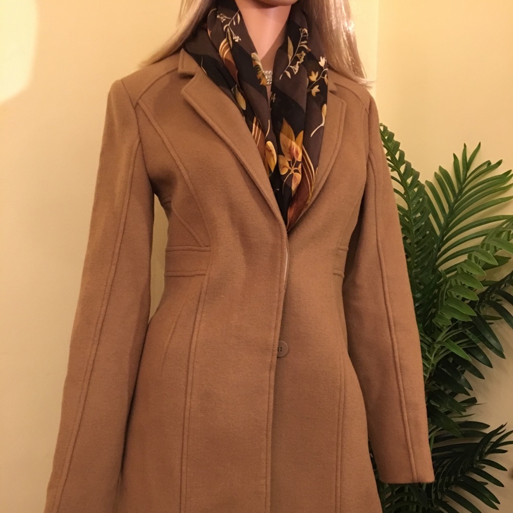 ♥️Diane von Furstenberg coat.